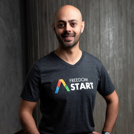 Douglas M Silva - CTO e Fundador da Freedom Start